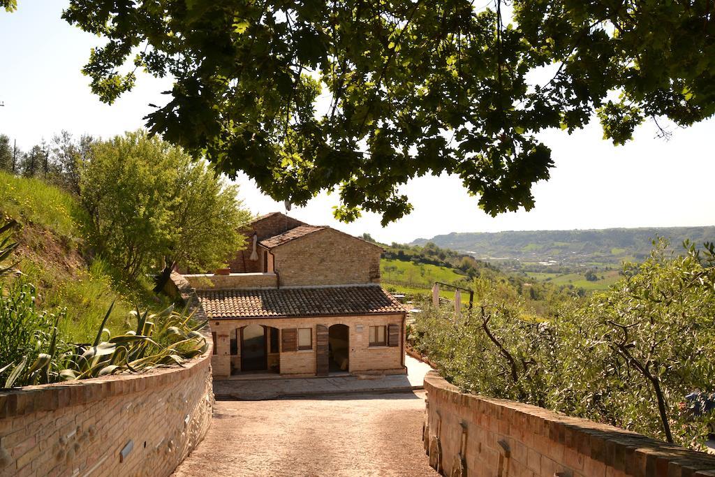 Maison d'hôtes La Sorgente à Massignano Extérieur photo